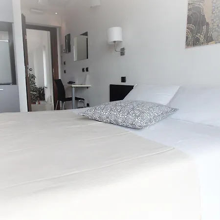 La 3*